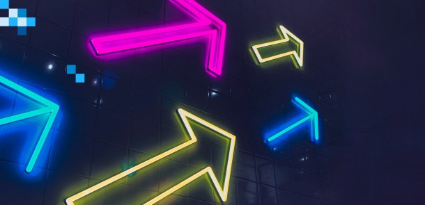 Montage: Neon-arrows showing in different directions